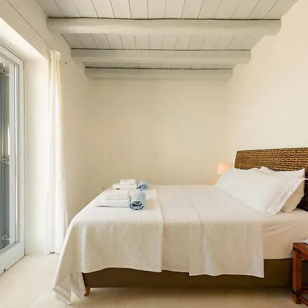 Tluxuryvilla * パロス島